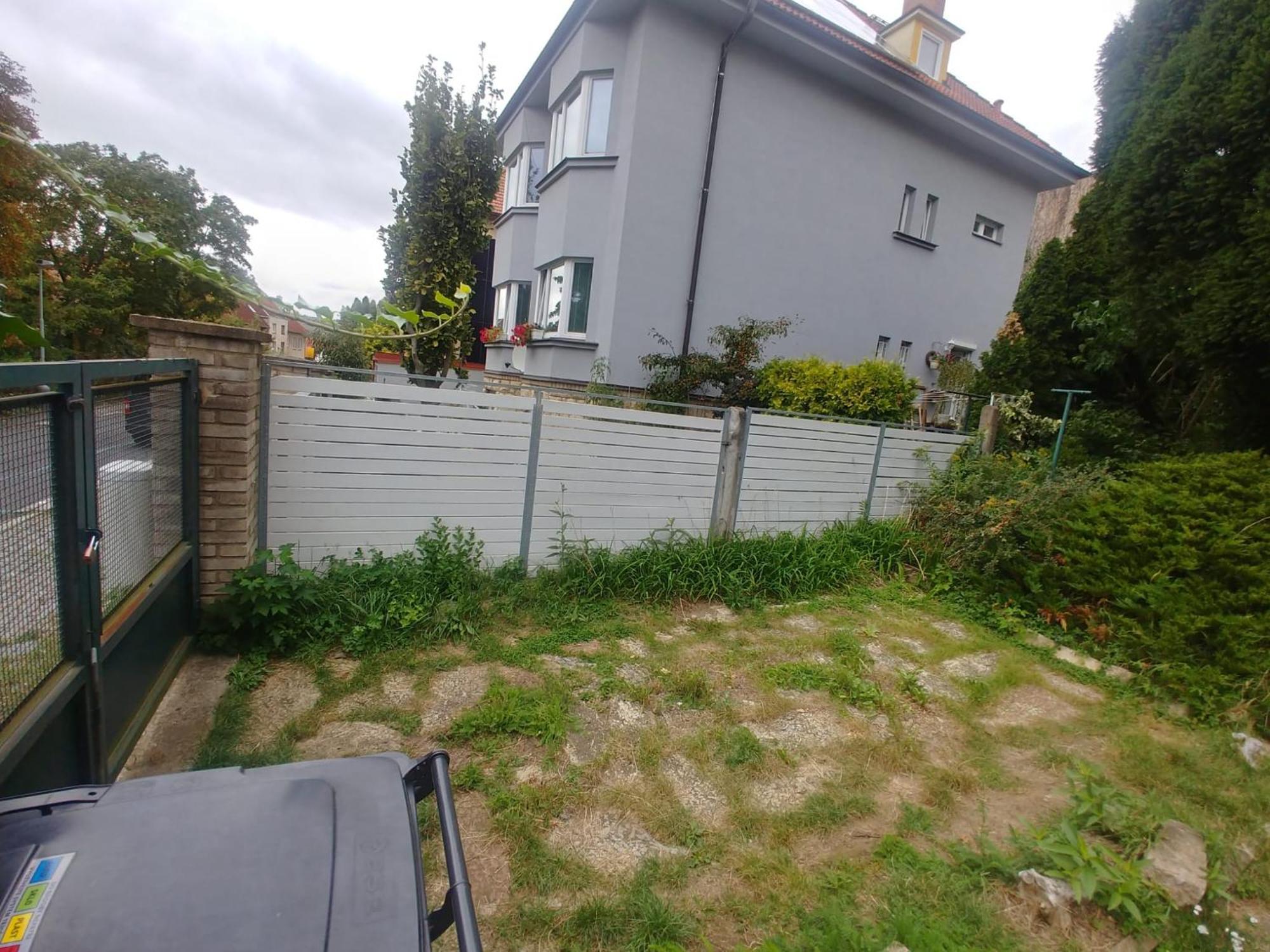 Gæstehus In House With Private Parking And Garden