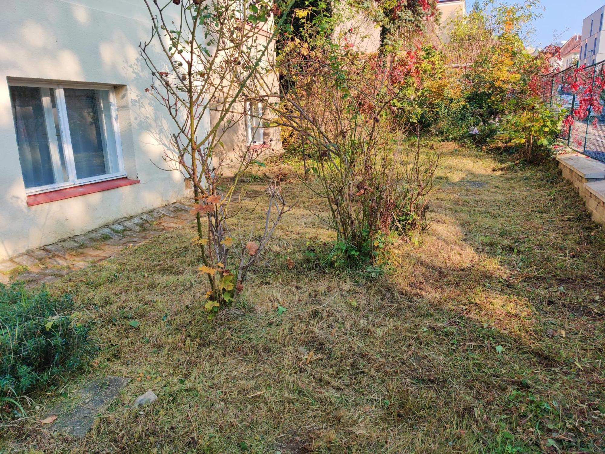 In House With Private Parking And Garden Gæstehus Prag